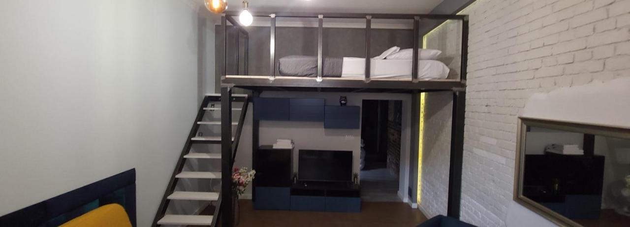 Апартаменти Apartament Antresola Drzewna Зелена Гура Екстер'єр фото